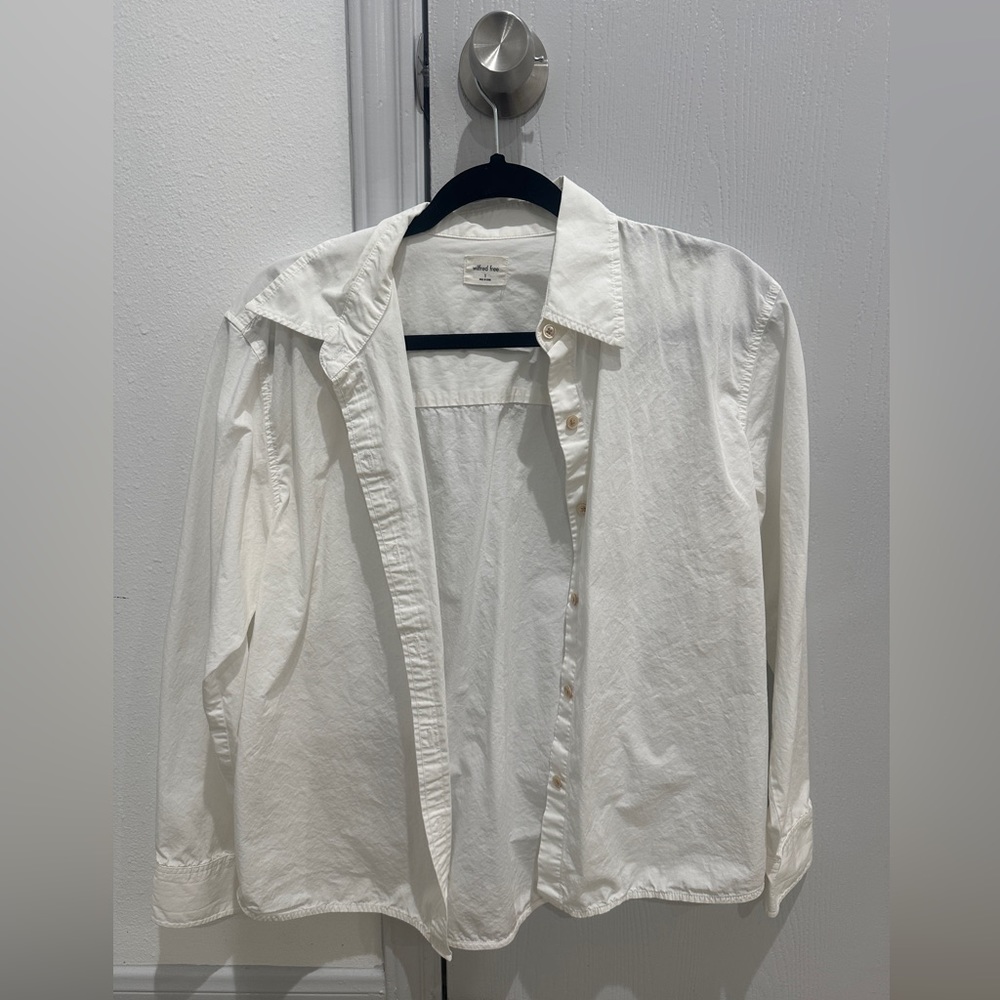 Aritzia Wilfred Free Button Down